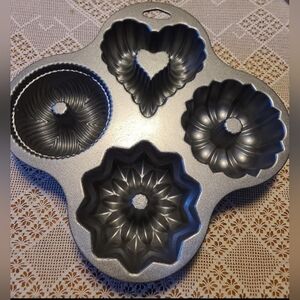 Nordic Ware Silver Mini Bundt Quartet Cake Pan